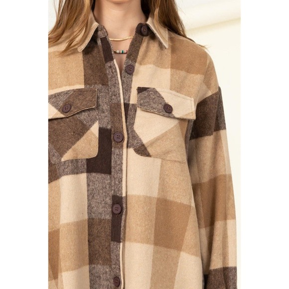 Trendy Throwback Checkered Shacket - Picture 10 of 10